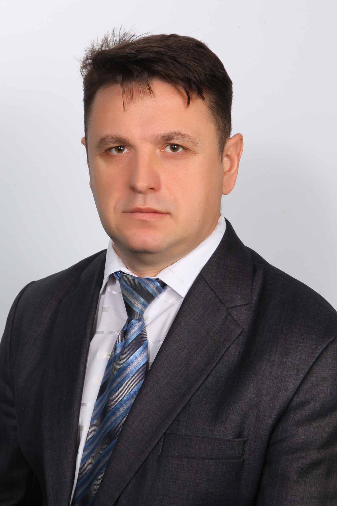 Белых Юрий Владимирович.