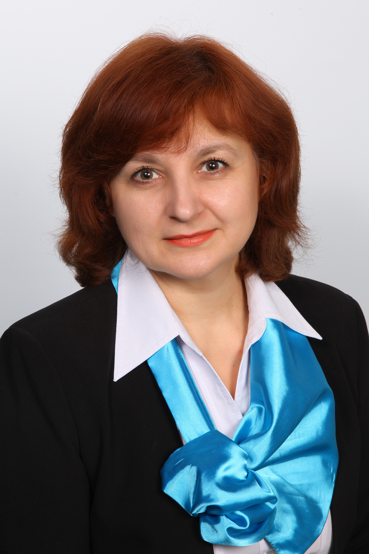 Теплова Марина Евгеньевна.
